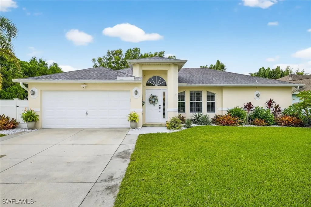 11610 Red Hibiscus Drive Bonita Springs FL 34135