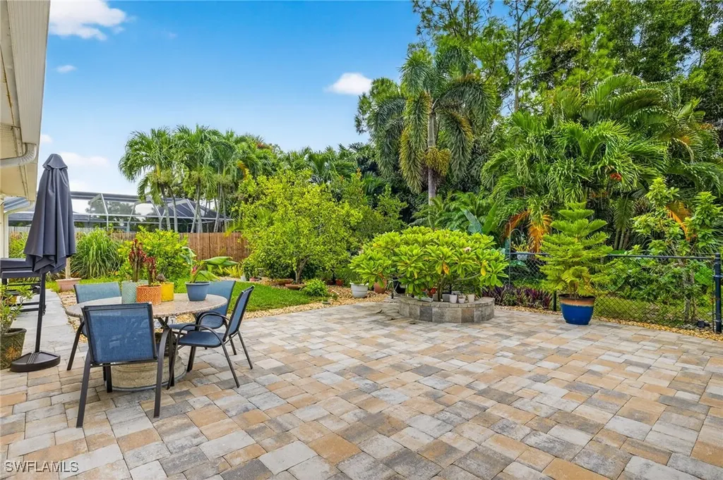 11610 Red Hibiscus Drive Bonita Springs FL 34135
