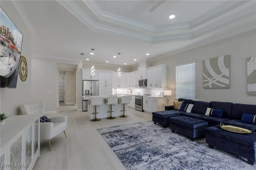 8909 Yucatan Court Naples FL 34112