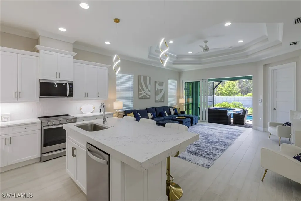 8909 Yucatan Court Naples FL 34112