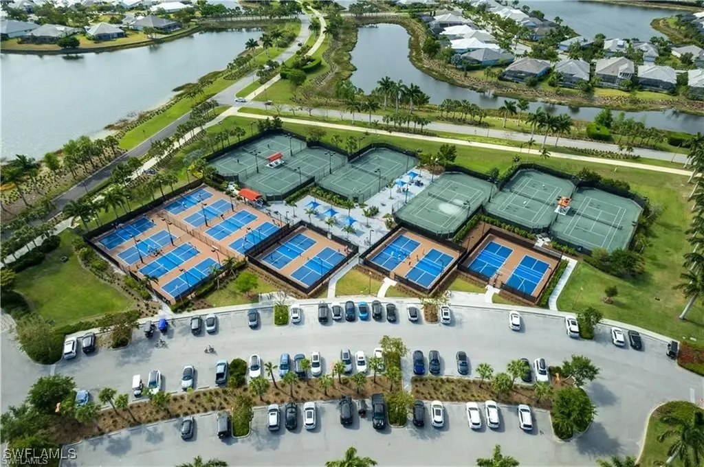 8909 Yucatan Court Naples FL 34112