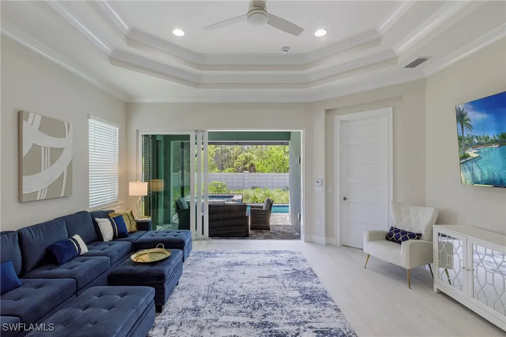 8909 Yucatan Court Naples FL 34112