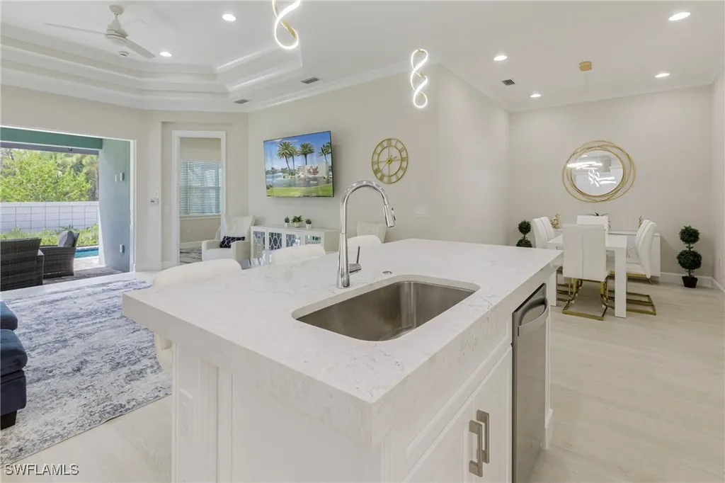 8909 Yucatan Court Naples FL 34112