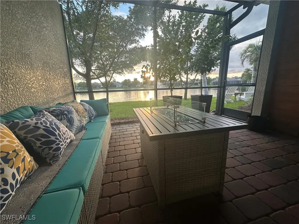 14672 Edgewater Circle Naples FL 34114