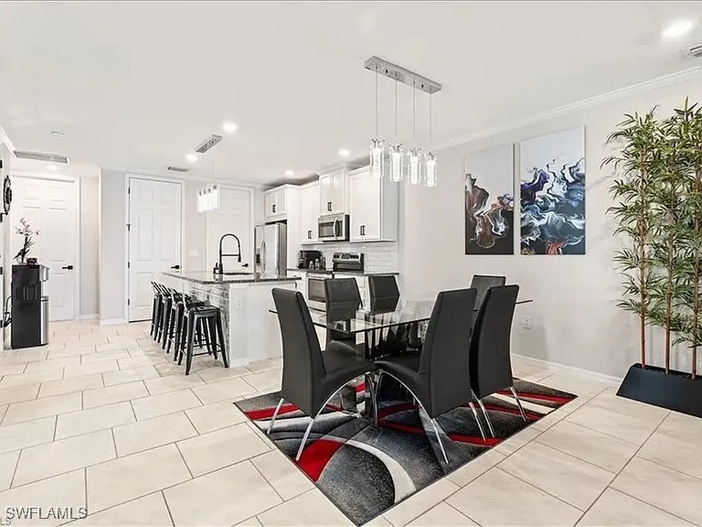 14672 Edgewater Circle Naples FL 34114