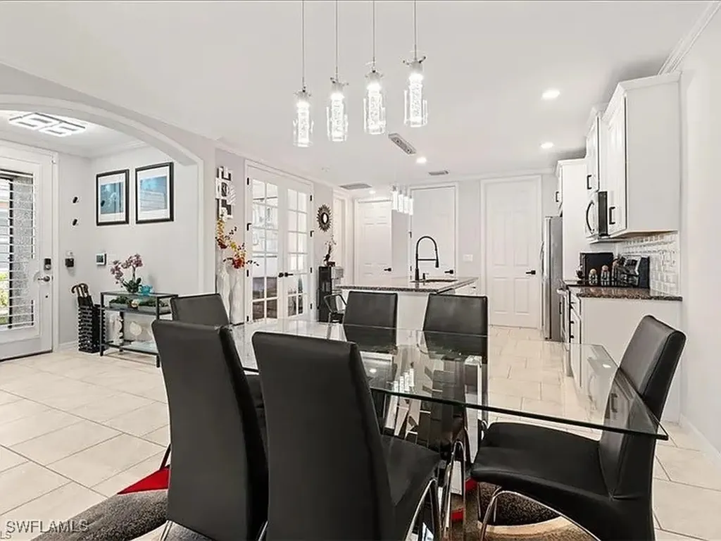 14672 Edgewater Circle Naples FL 34114