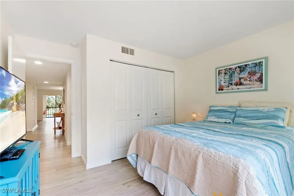 425 Wildwood Lane Naples FL 34105