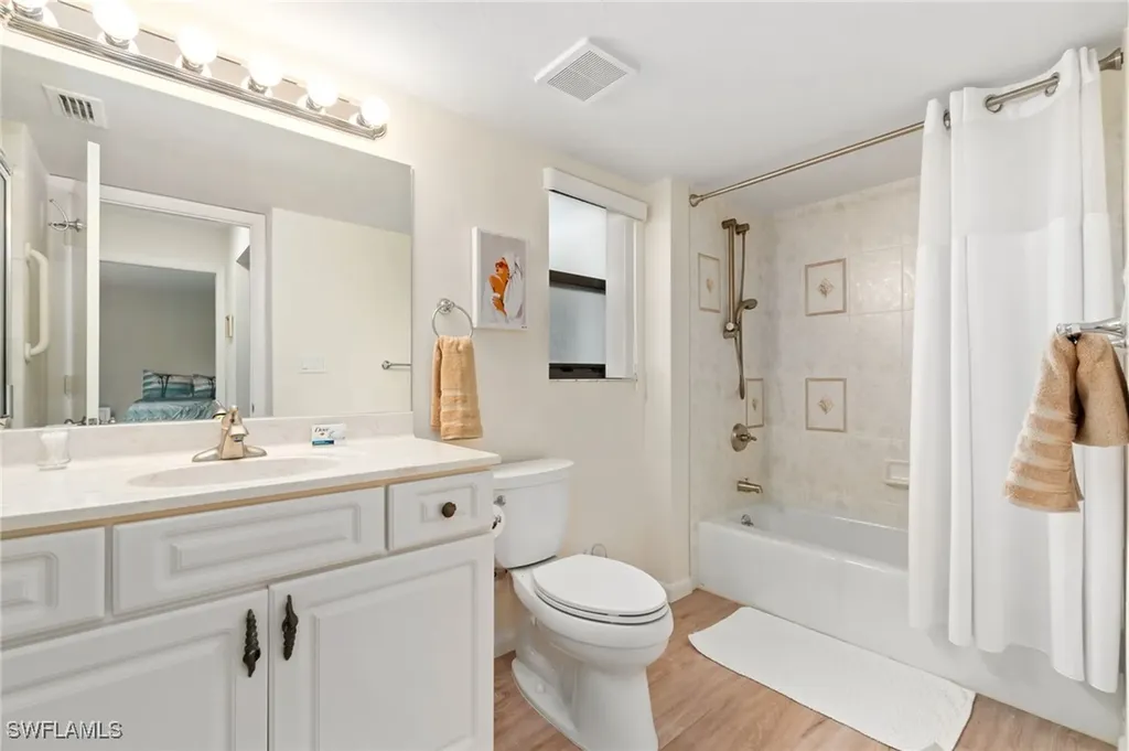 425 Wildwood Lane Naples FL 34105