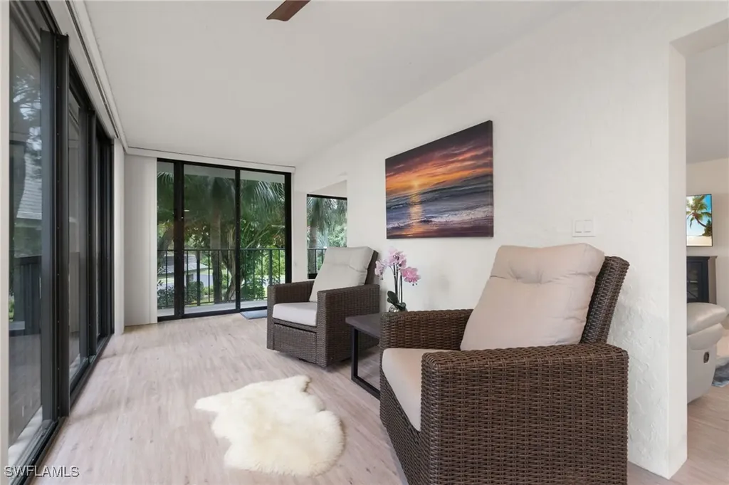 425 Wildwood Lane Naples FL 34105