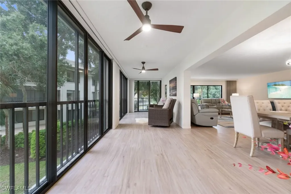 425 Wildwood Lane Naples FL 34105