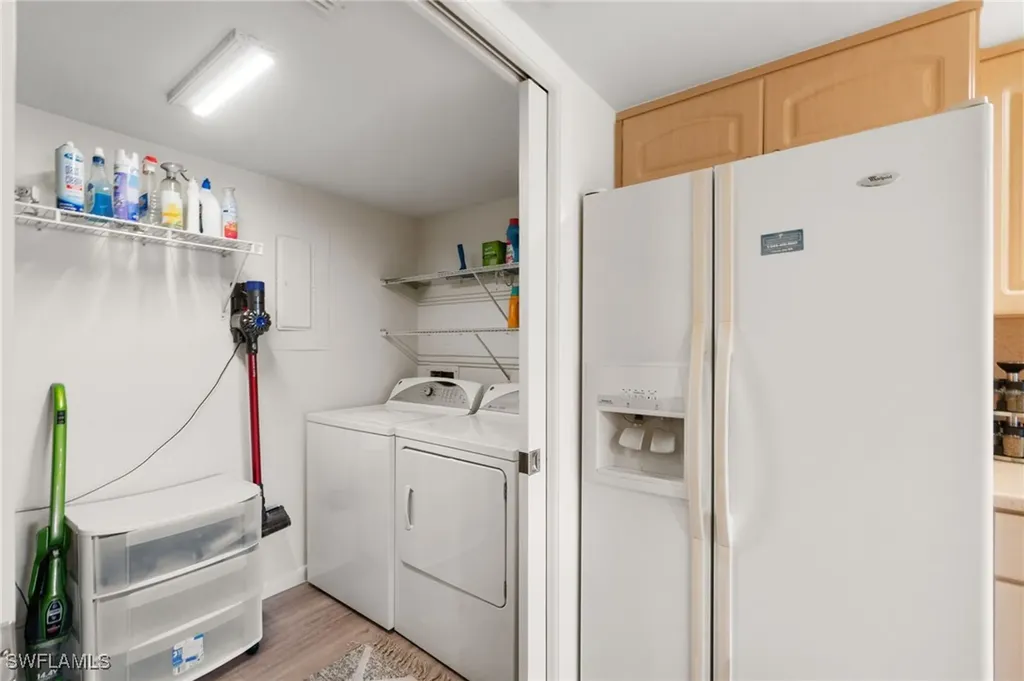 425 Wildwood Lane Naples FL 34105