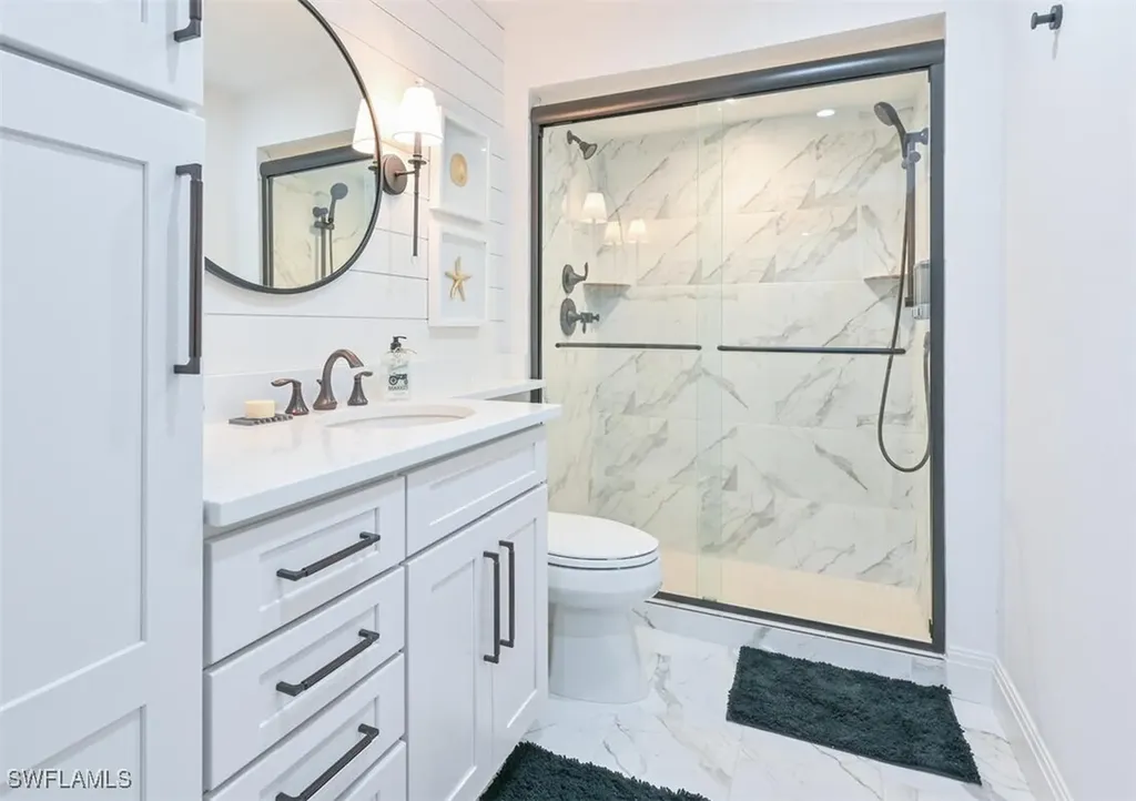 3105 Riviera Drive Naples FL 34103