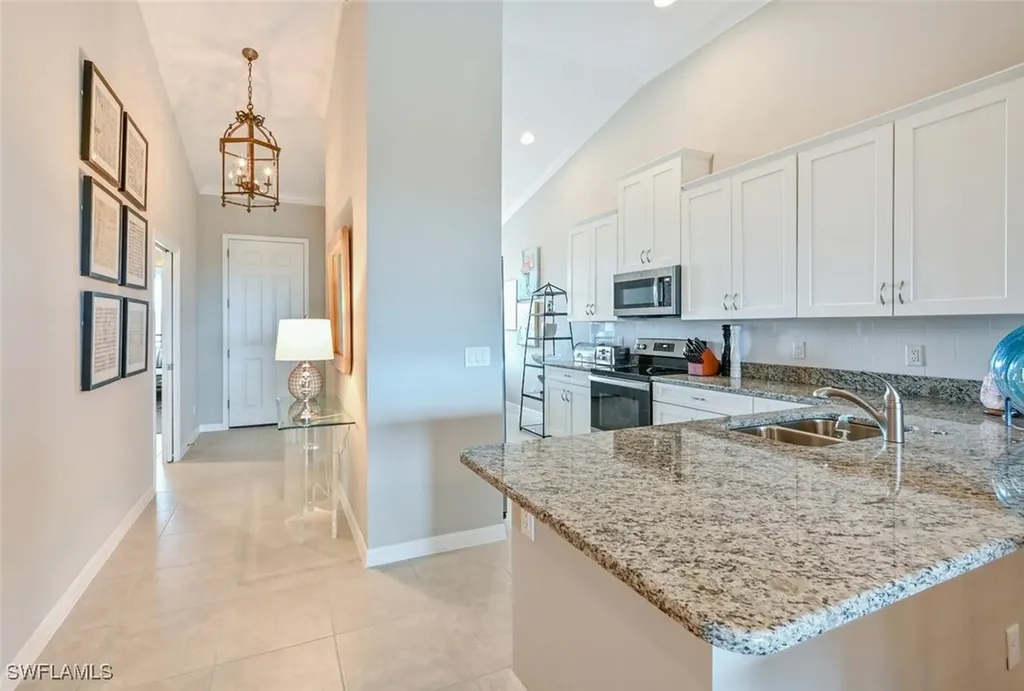 9389 Pocida Court Naples FL 34119