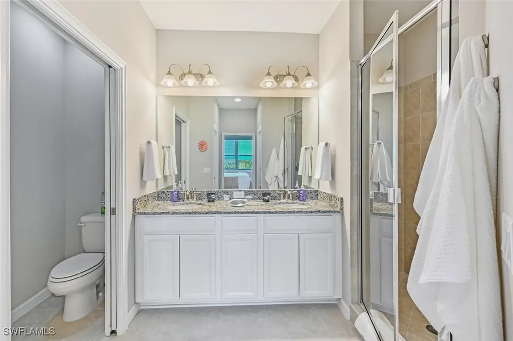 9389 Pocida Court Naples FL 34119