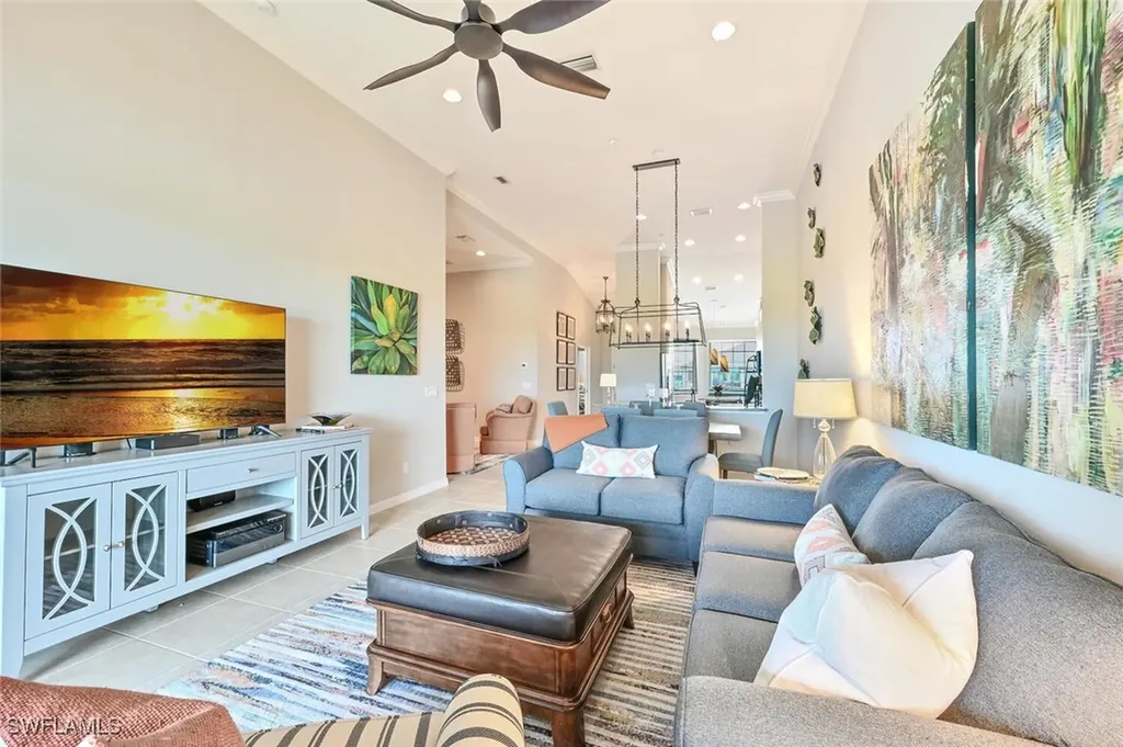 9389 Pocida Court Naples FL 34119