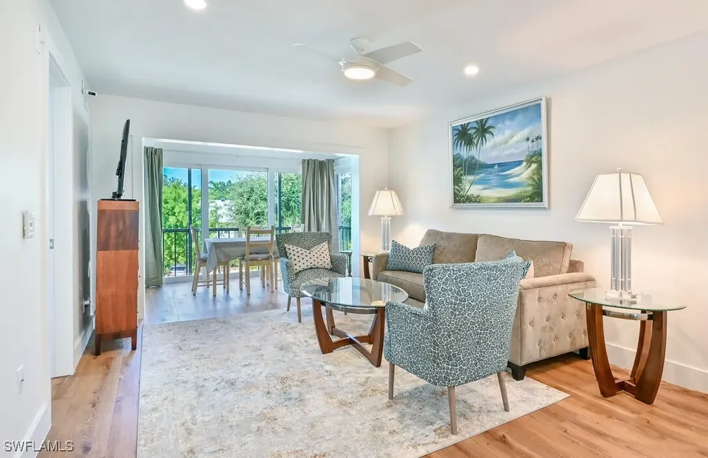 250 7th Avenue S Naples FL 34102