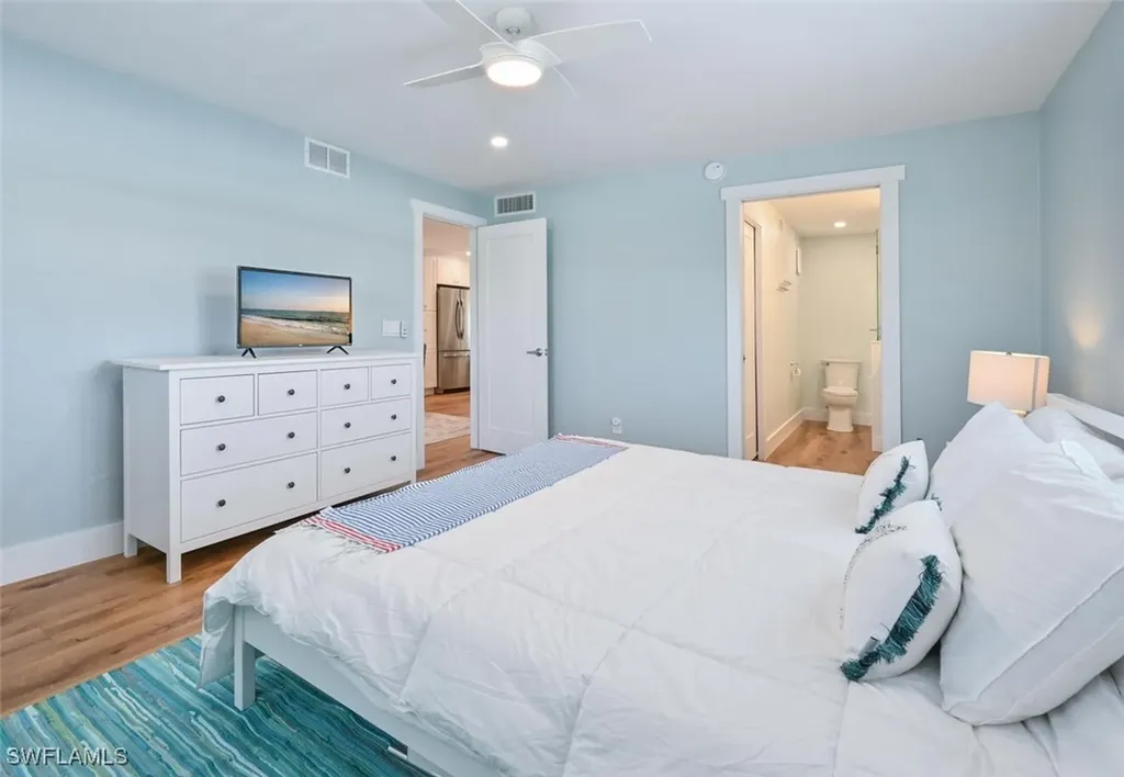 250 7th Avenue S Naples FL 34102