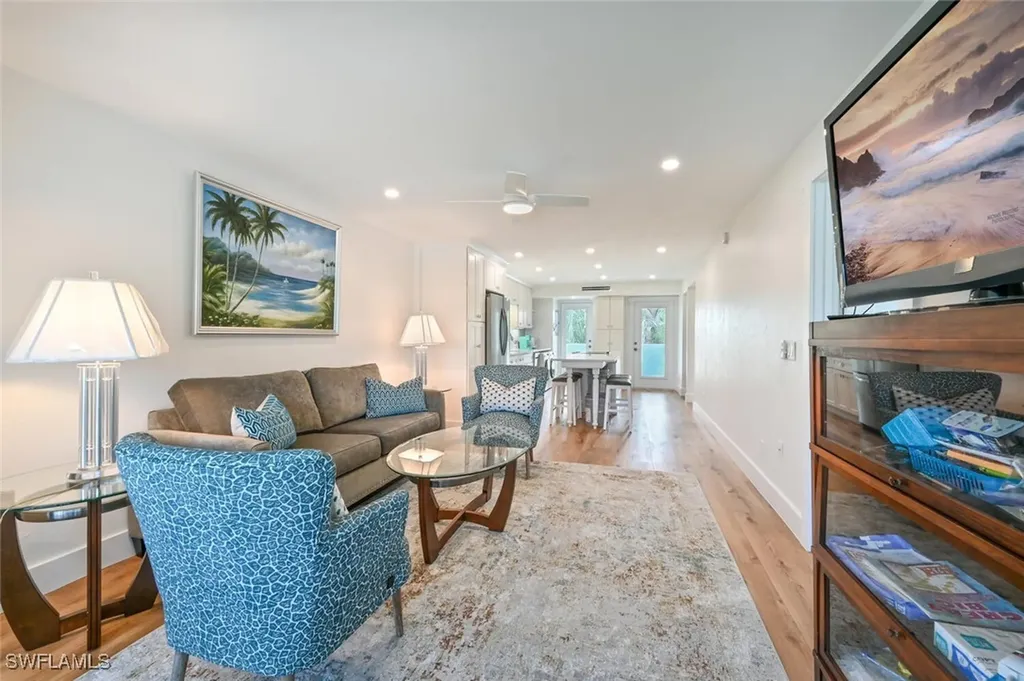 250 7th Avenue S Naples FL 34102