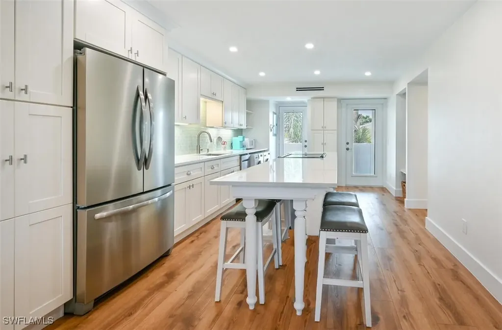 250 7th Avenue S Naples FL 34102