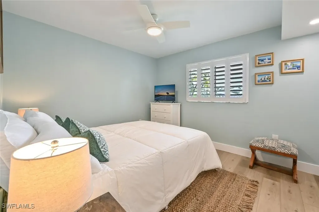 250 7th Avenue S Naples FL 34102