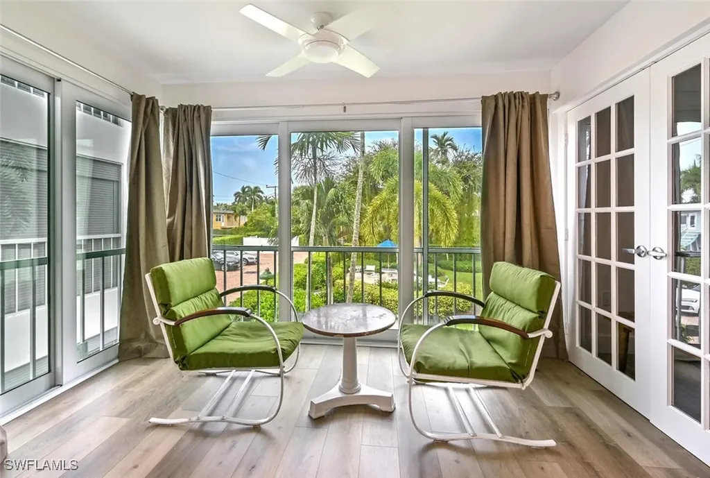 250 7th Avenue S Naples FL 34102