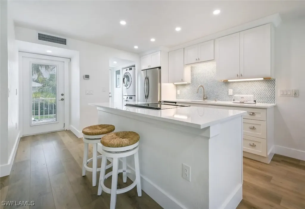 250 7th Avenue S Naples FL 34102