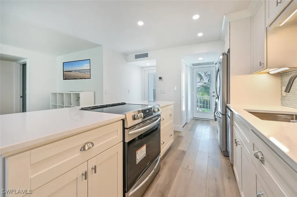 250 7th Avenue S Naples FL 34102