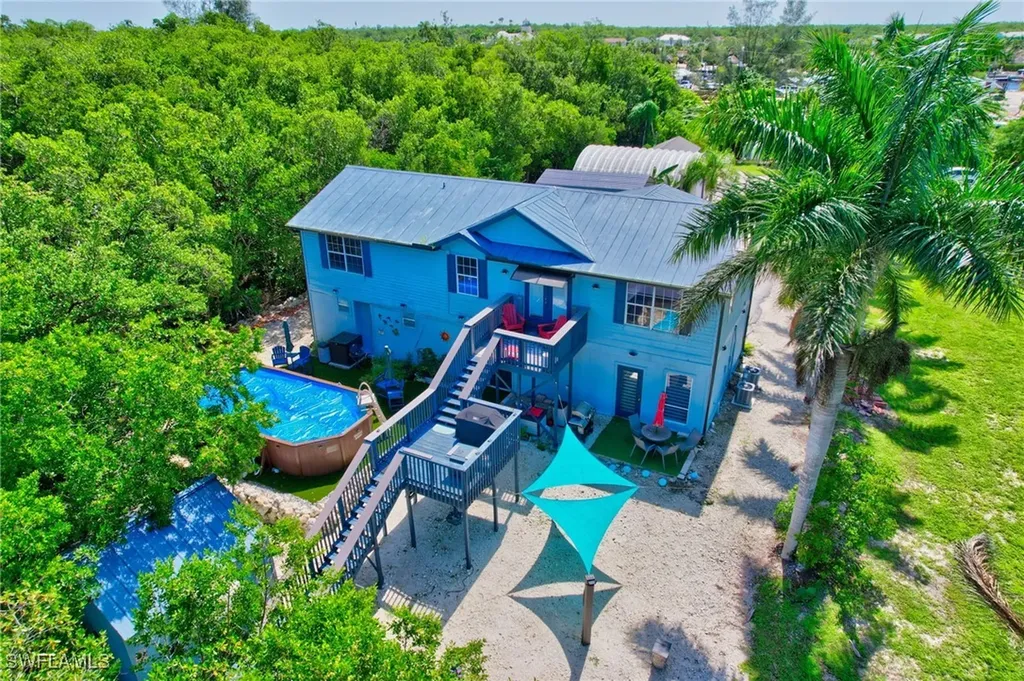 936 Panther Creek Lane Everglades City FL 34139