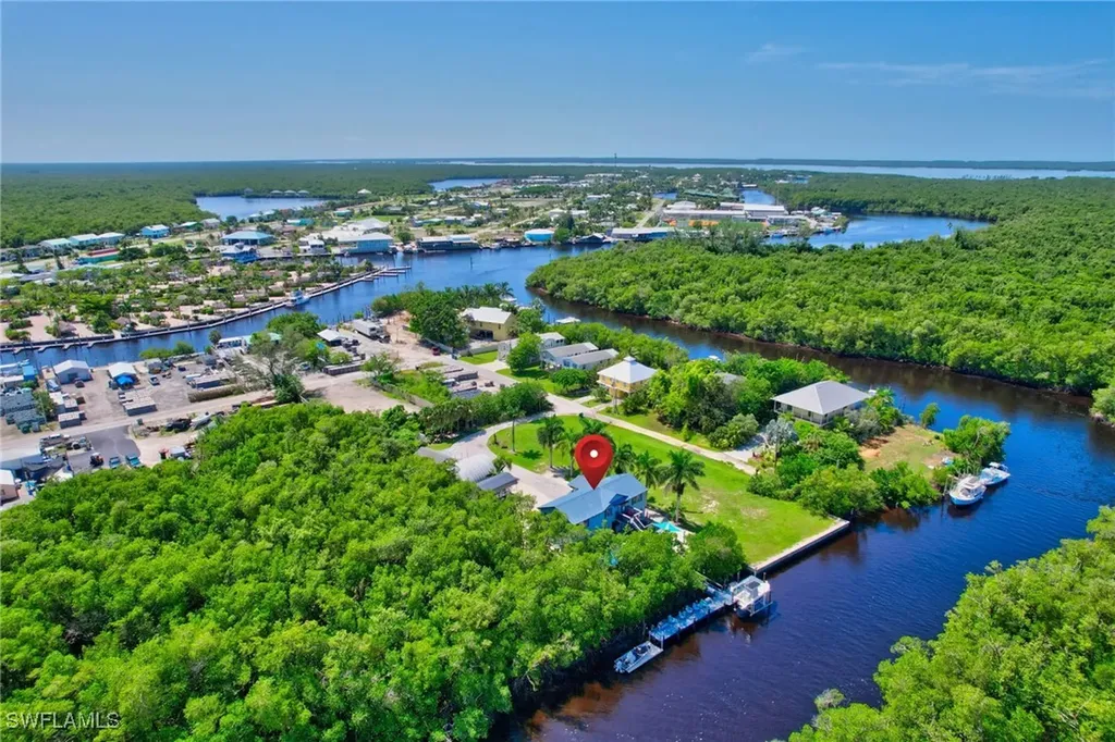 936 Panther Creek Lane Everglades City FL 34139