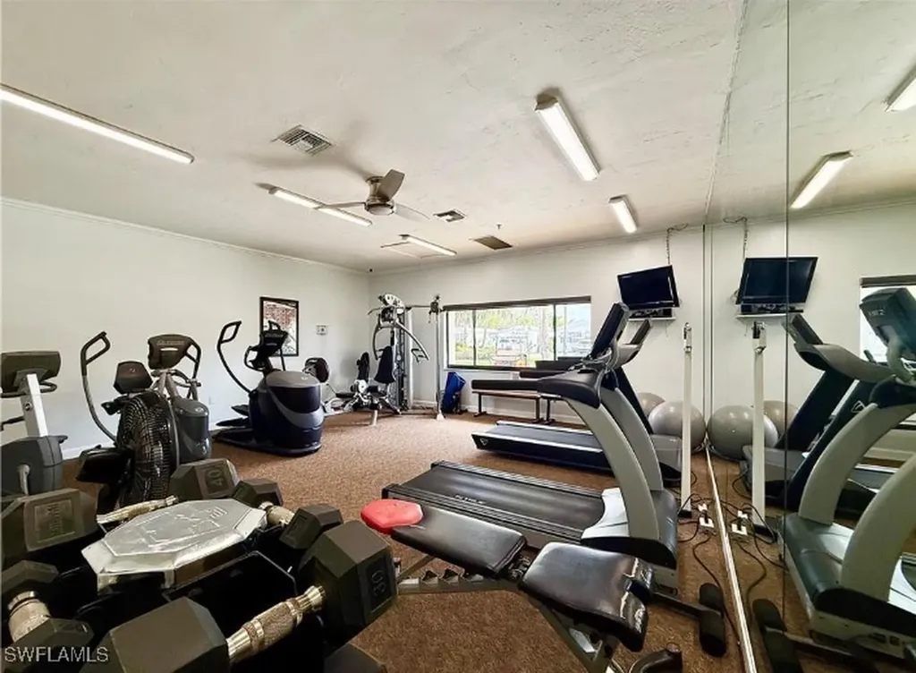 548 Cheetah Drive Naples FL 34114