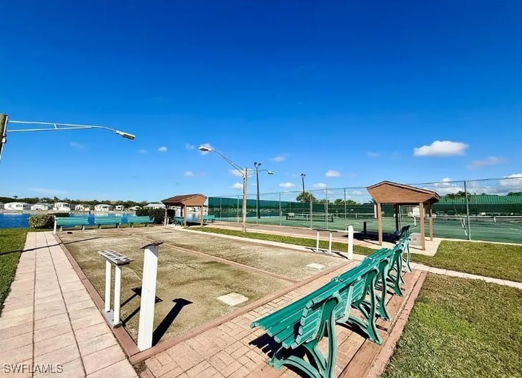 548 Cheetah Drive Naples FL 34114