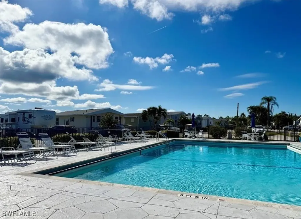 548 Cheetah Drive Naples FL 34114