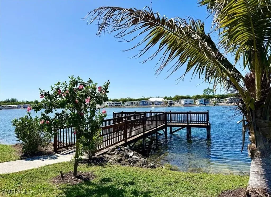 548 Cheetah Drive Naples FL 34114