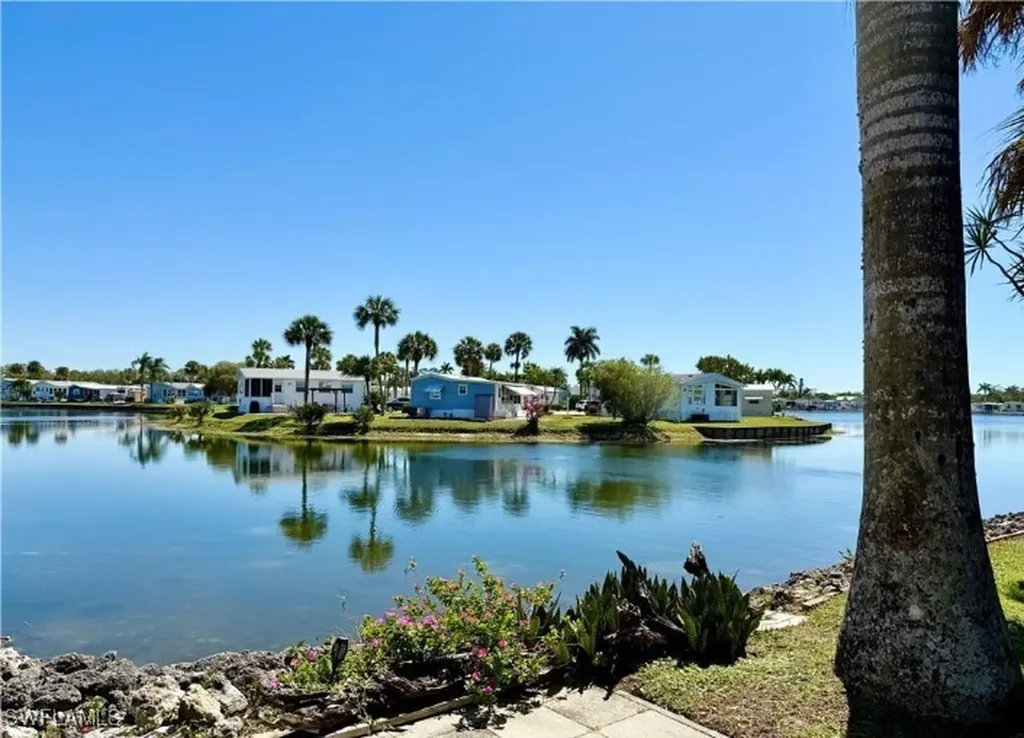 548 Cheetah Drive Naples FL 34114