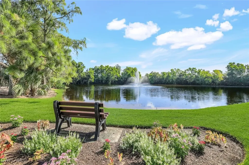 7360 Glenmoor Lane Naples FL 34104