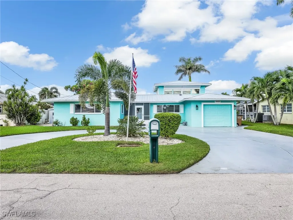 5622 Deauville Court Cape Coral FL 33904