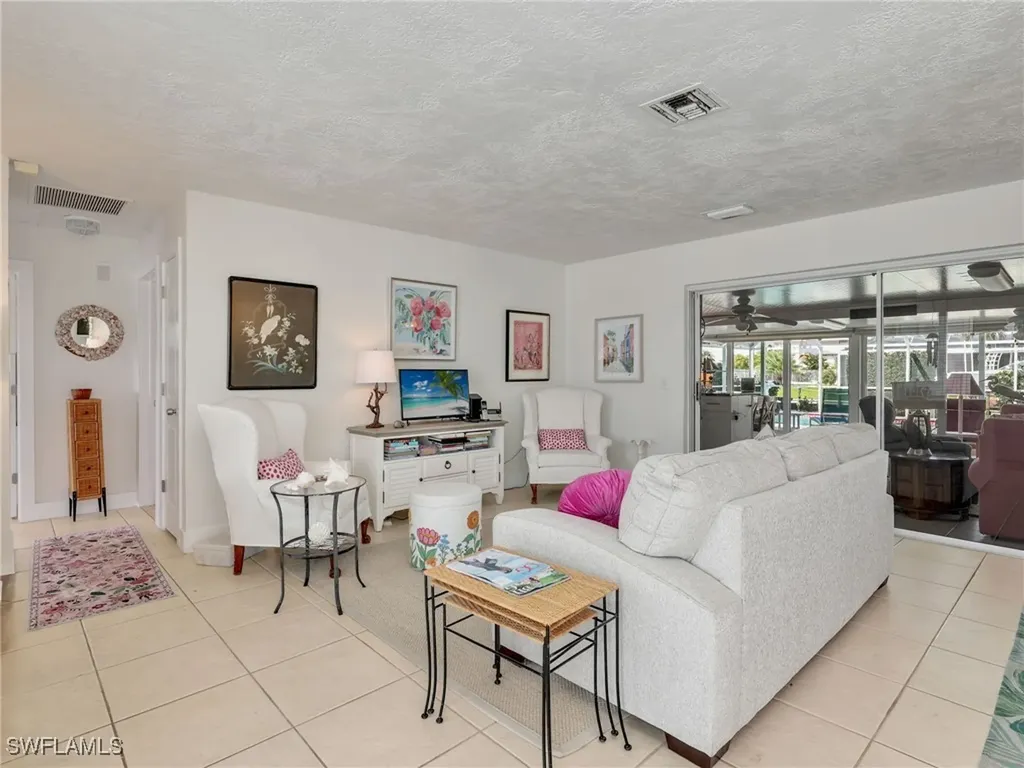 5622 Deauville Court Cape Coral FL 33904