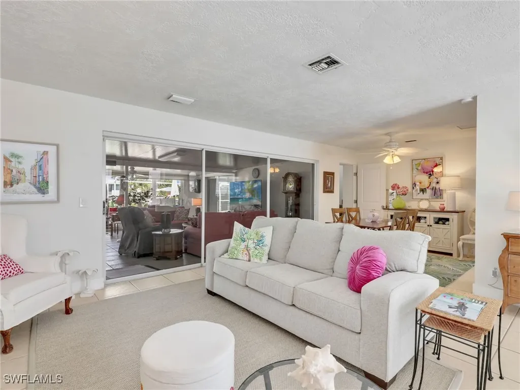 5622 Deauville Court Cape Coral FL 33904