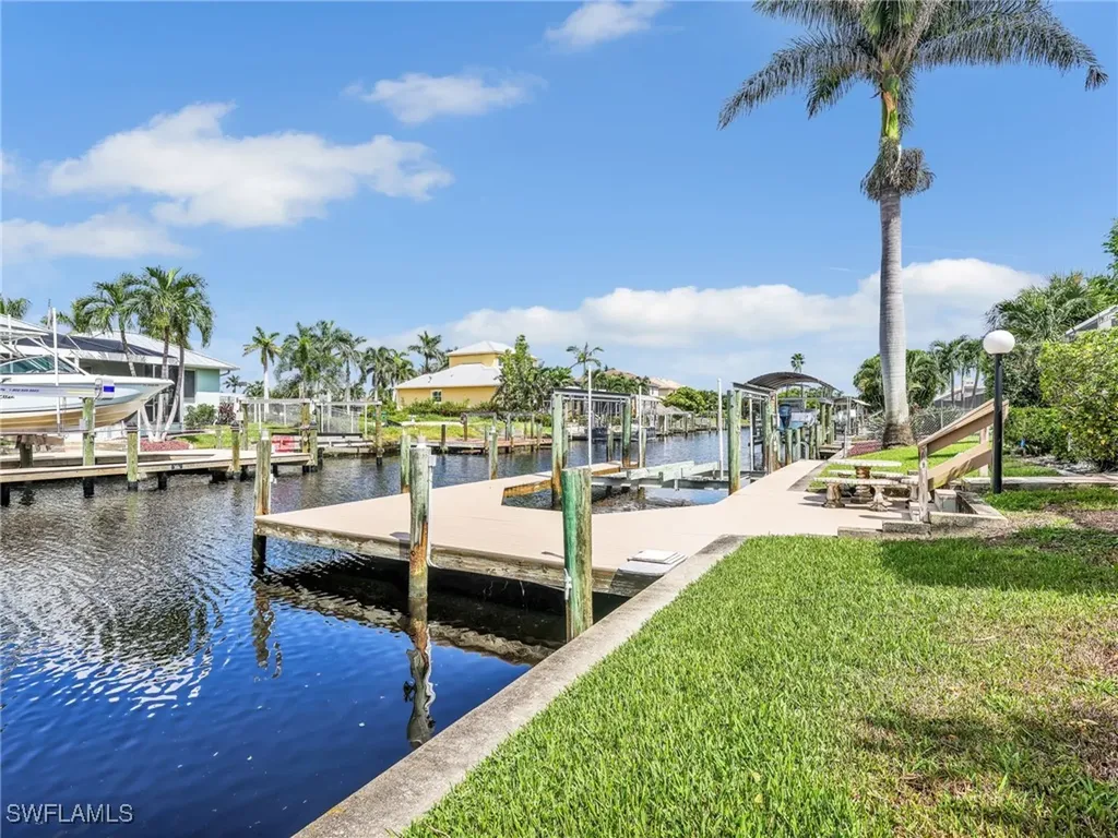 5622 Deauville Court Cape Coral FL 33904