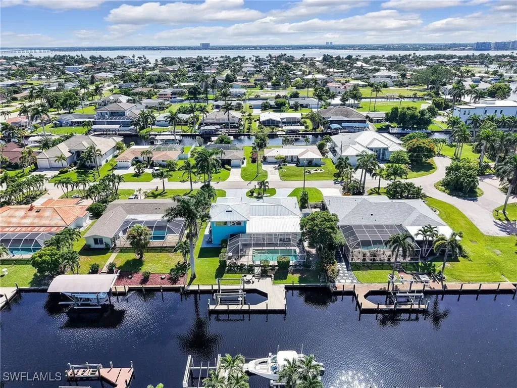 5622 Deauville Court Cape Coral FL 33904