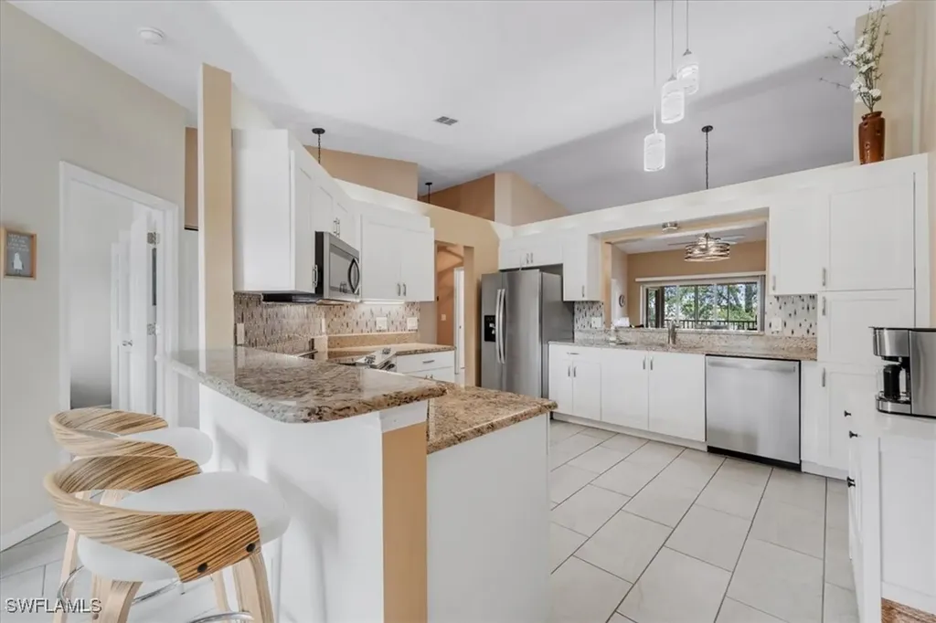 Fort Myers FL, 15030 Bridgeway Lane, Unit 506