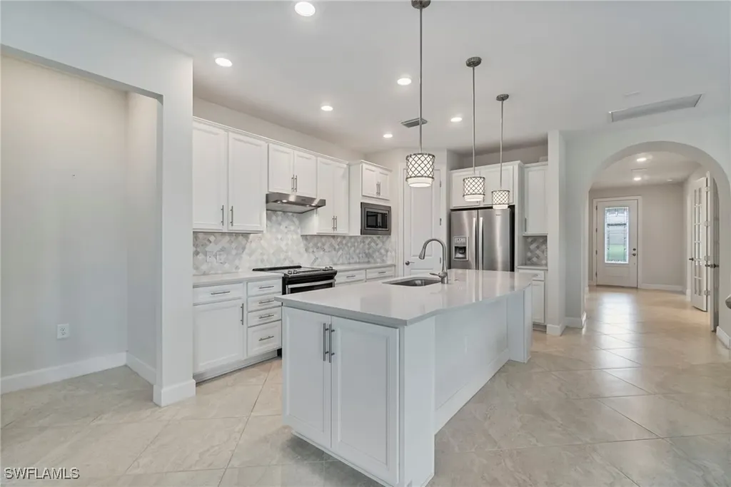 16495 Windsor Way Alva FL 33920