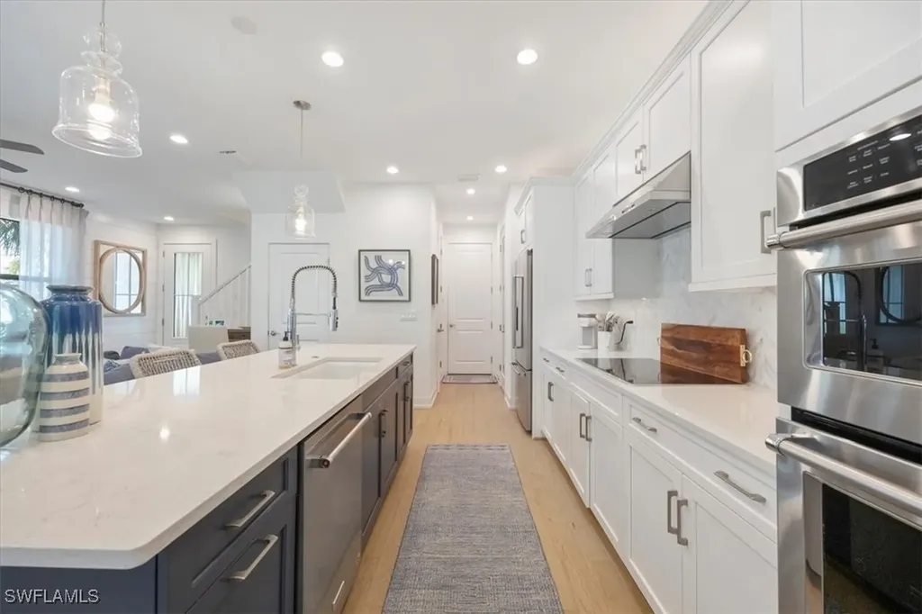 12940 Pembroke Drive Naples FL 34105