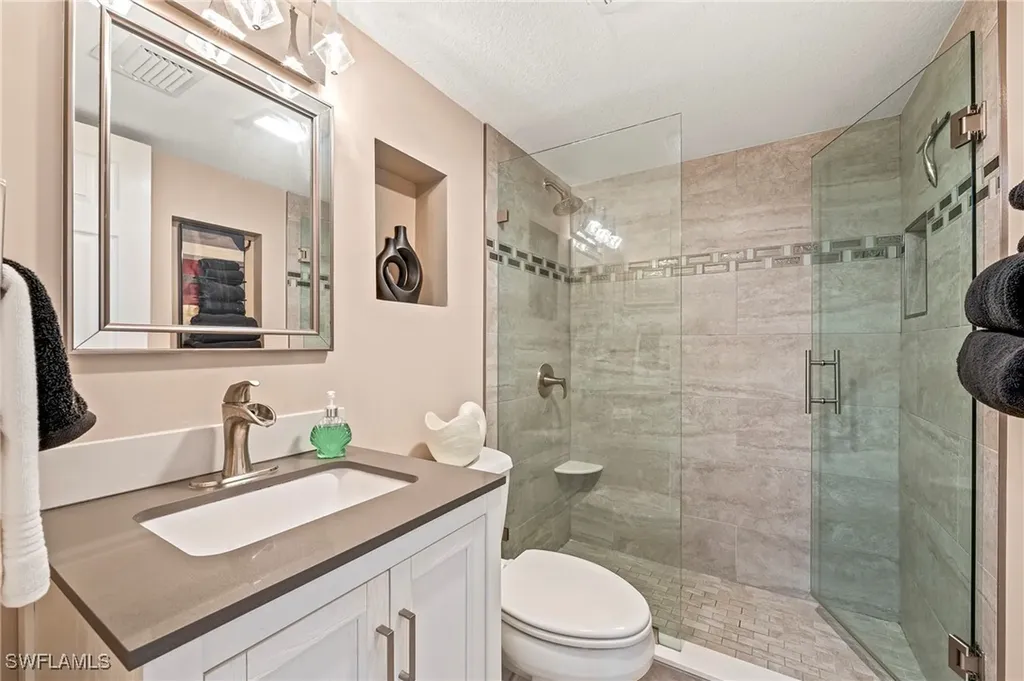950 7th Avenue S Naples FL 34102