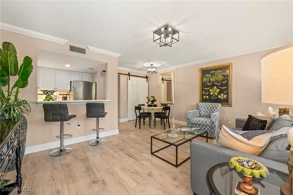 950 7th Avenue S Naples FL 34102