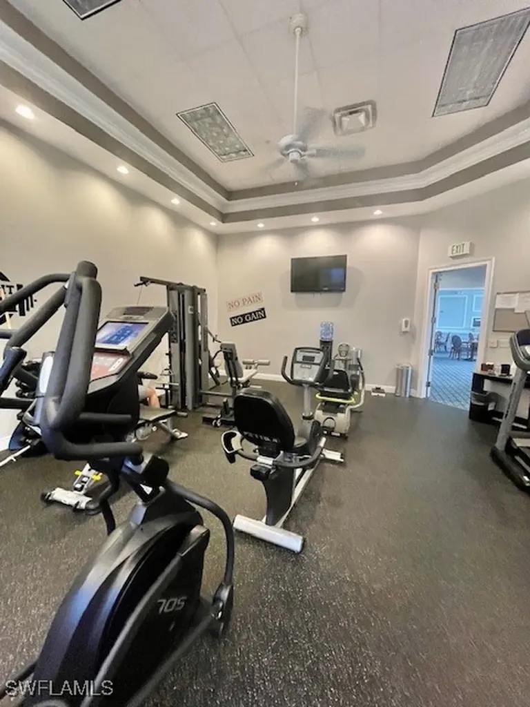 9 High Point Circle N Naples FL 34103