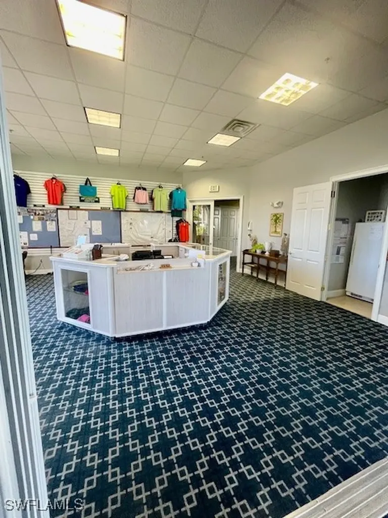 9 High Point Circle N Naples FL 34103