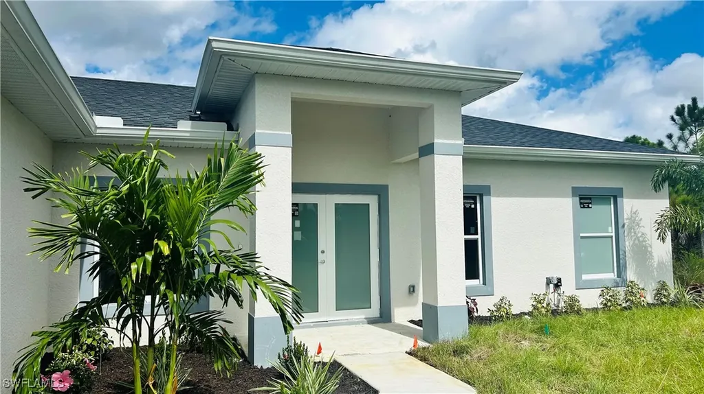 4387 70 Avenue NE Naples FL 34120