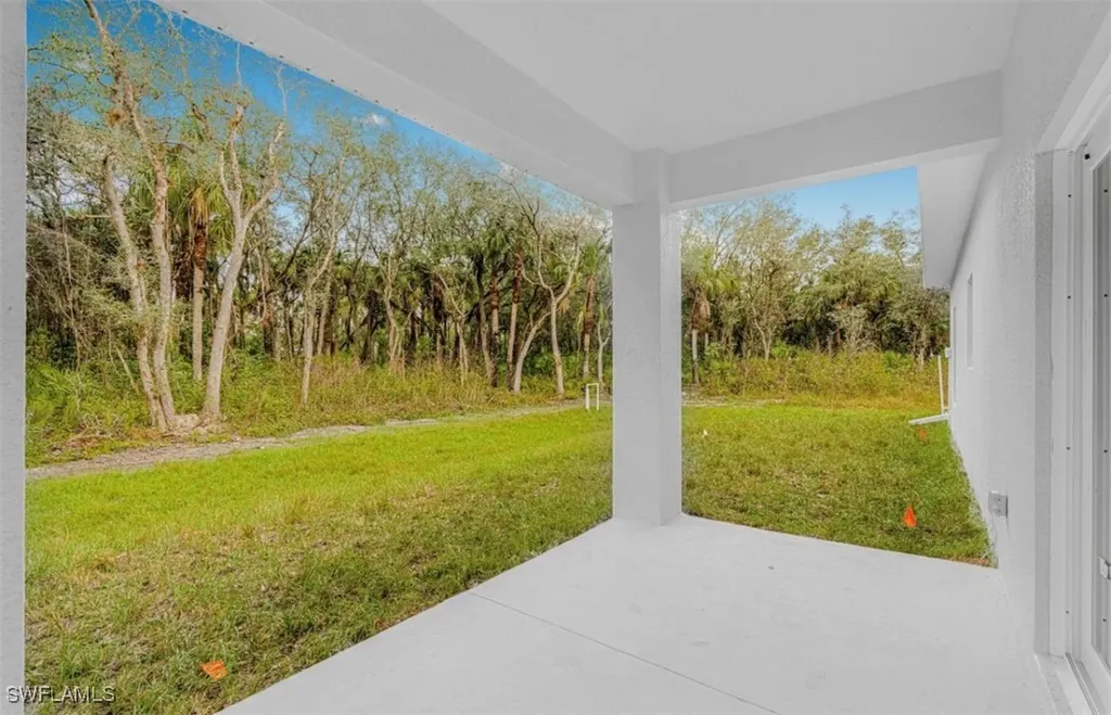 4387 70 Avenue NE Naples FL 34120