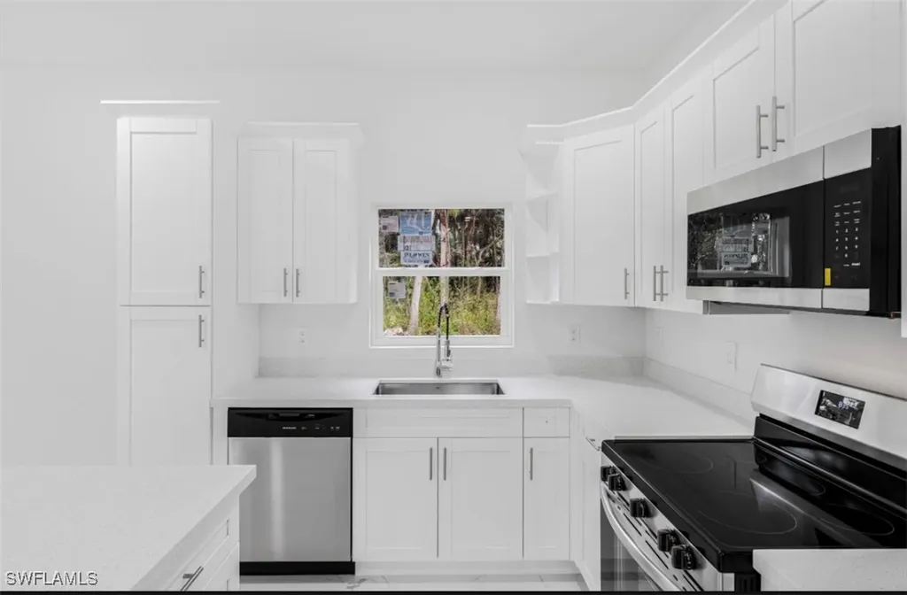 4387 70 Avenue NE Naples FL 34120